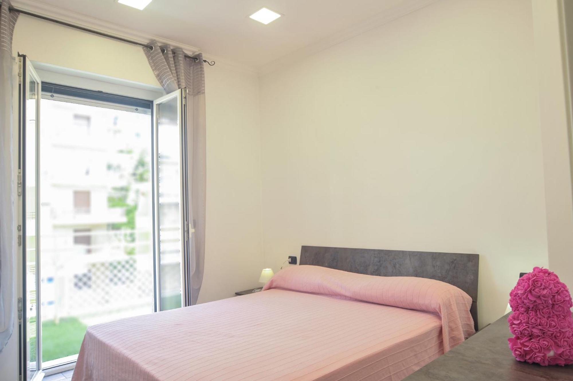 Casa Rosa Lucia Centrale Con Parcheggio Sanremo Eksteriør billede