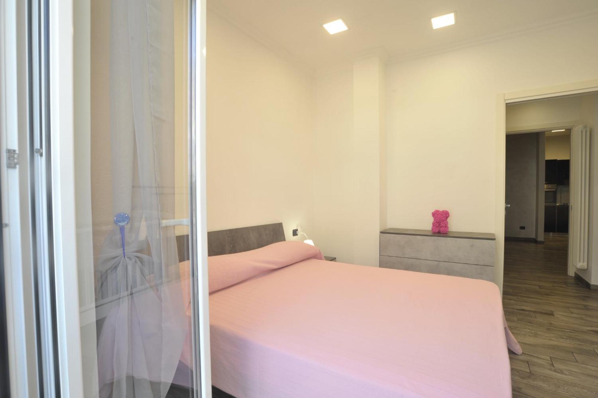 Casa Rosa Lucia Centrale Con Parcheggio Sanremo Eksteriør billede