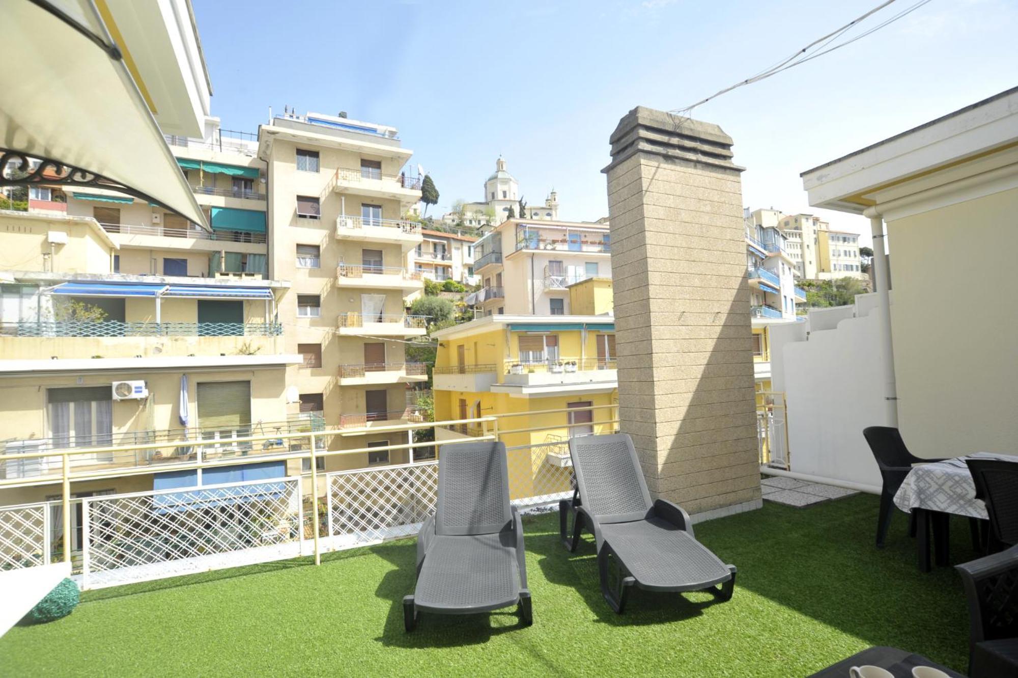 Casa Rosa Lucia Centrale Con Parcheggio Sanremo Eksteriør billede
