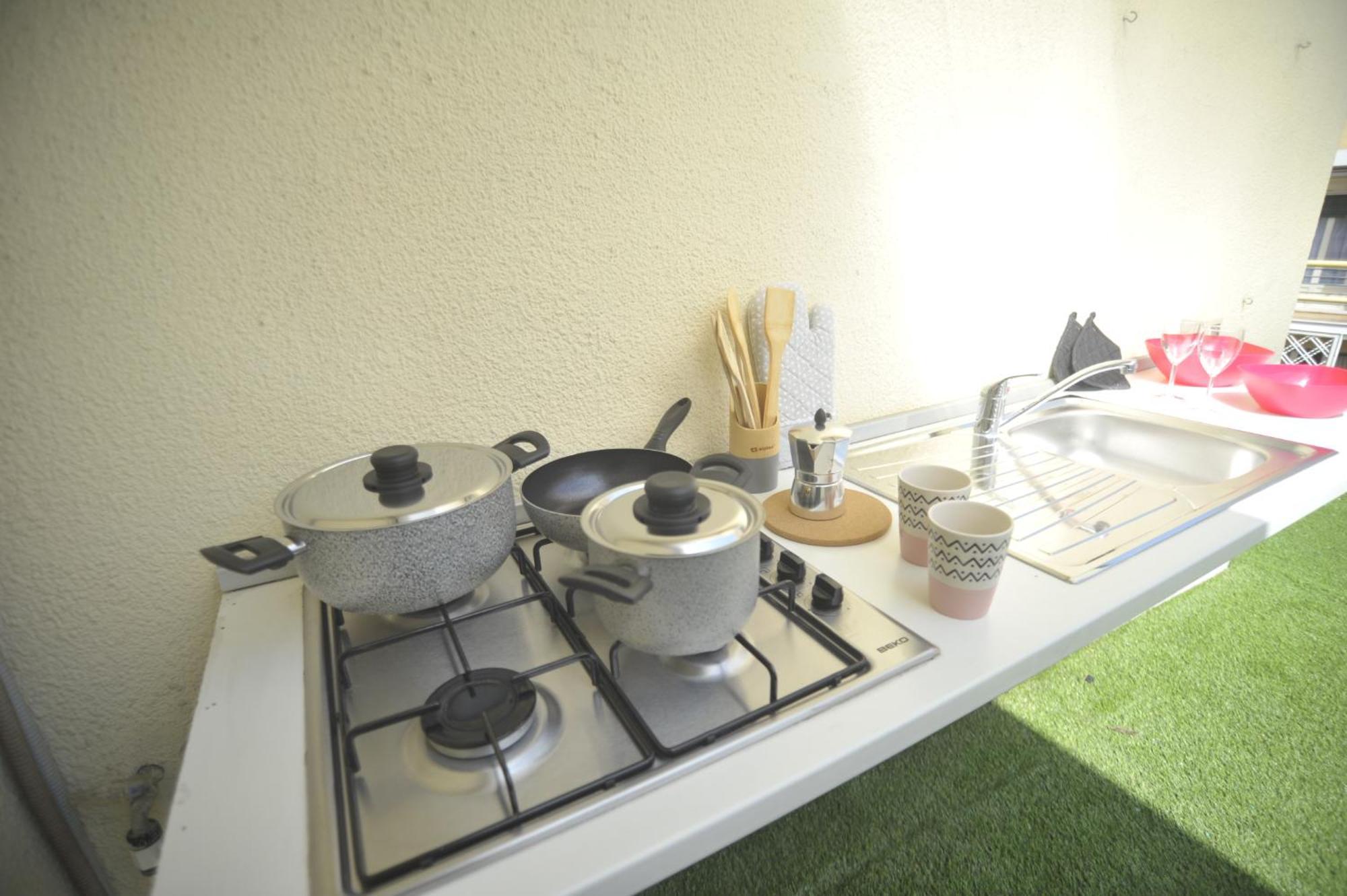 Casa Rosa Lucia Centrale Con Parcheggio Sanremo Eksteriør billede