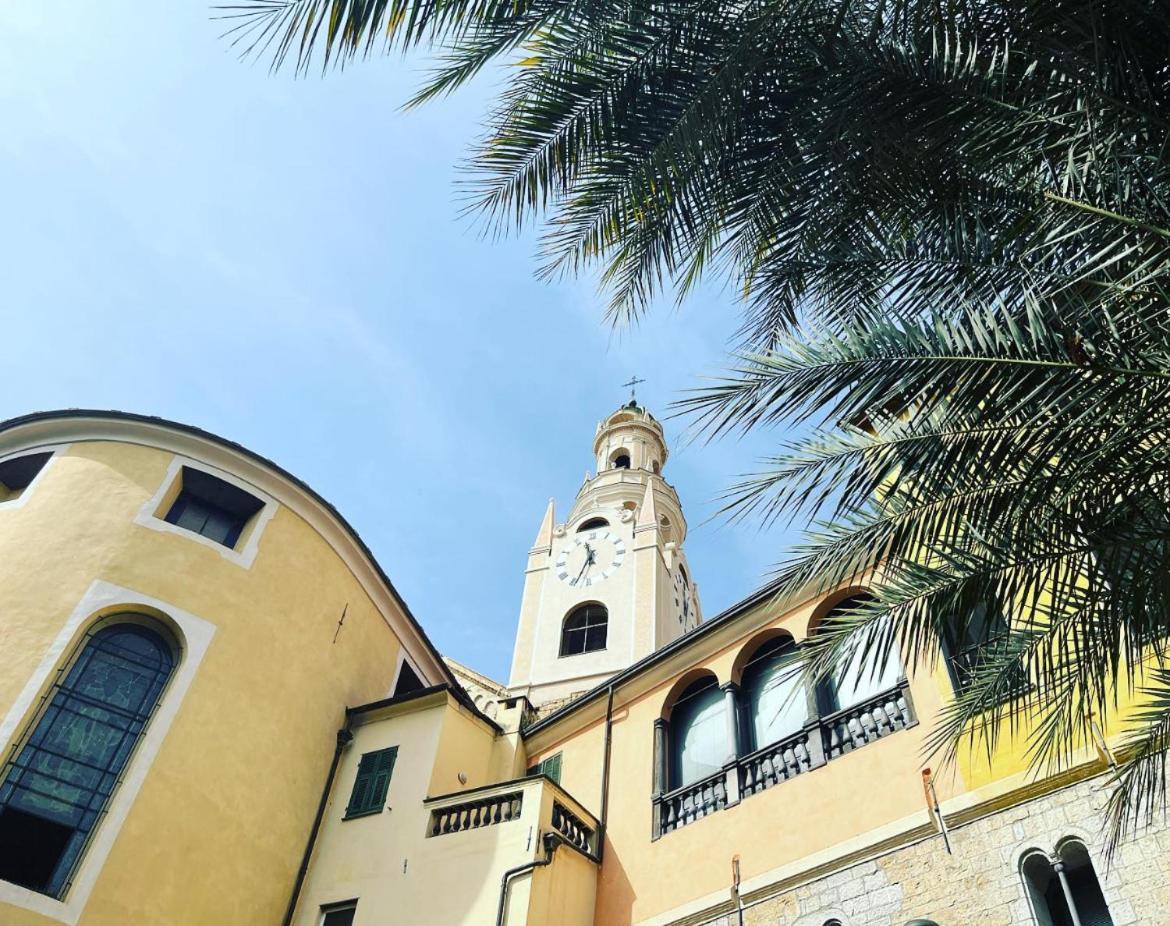 Casa Rosa Lucia Centrale Con Parcheggio Sanremo Eksteriør billede